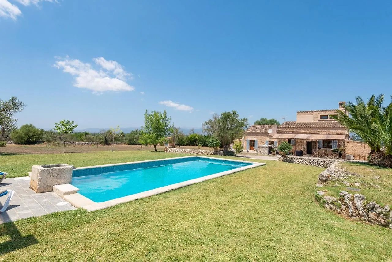 Villa Can Perello, Swimming Pool And Gardens 柳维