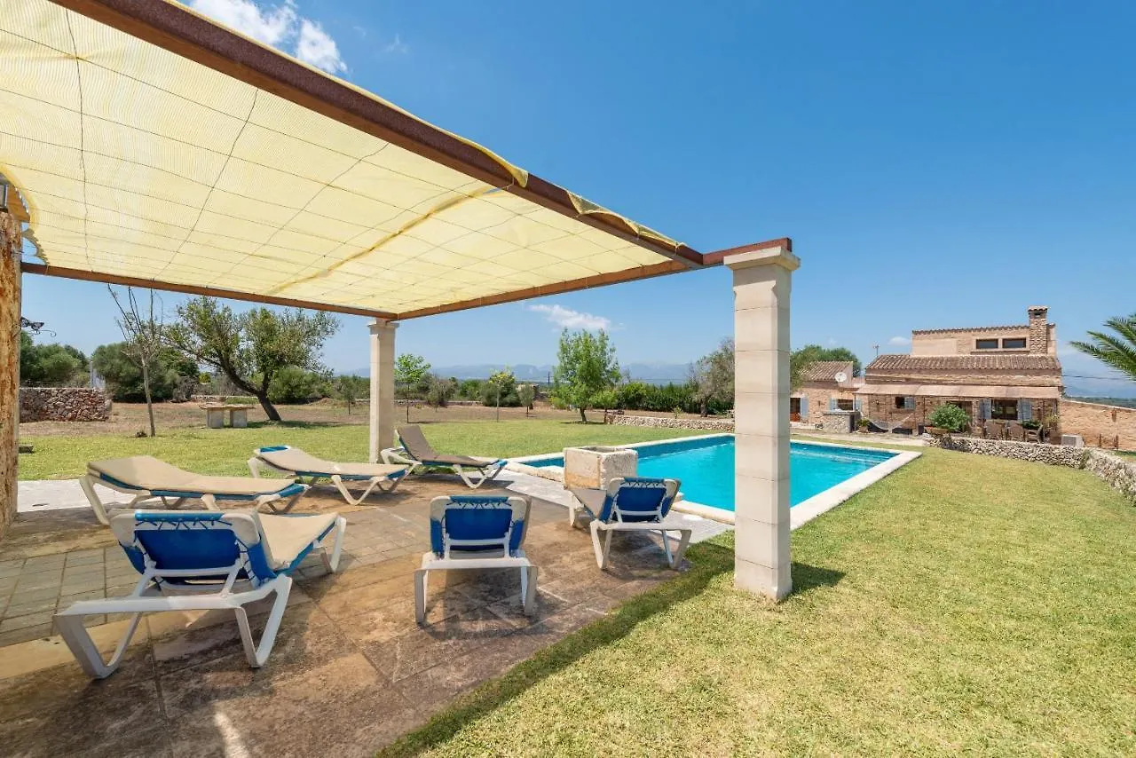 Villa Can Perello, Swimming Pool And Gardens 柳维