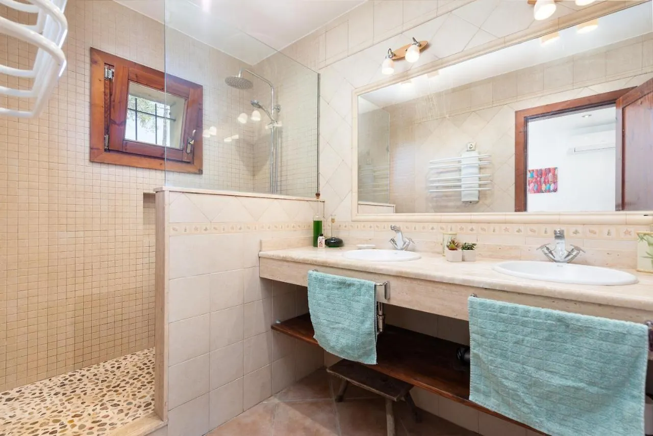 Villa Can Perello, Swimming Pool And Gardens 柳维 西班牙