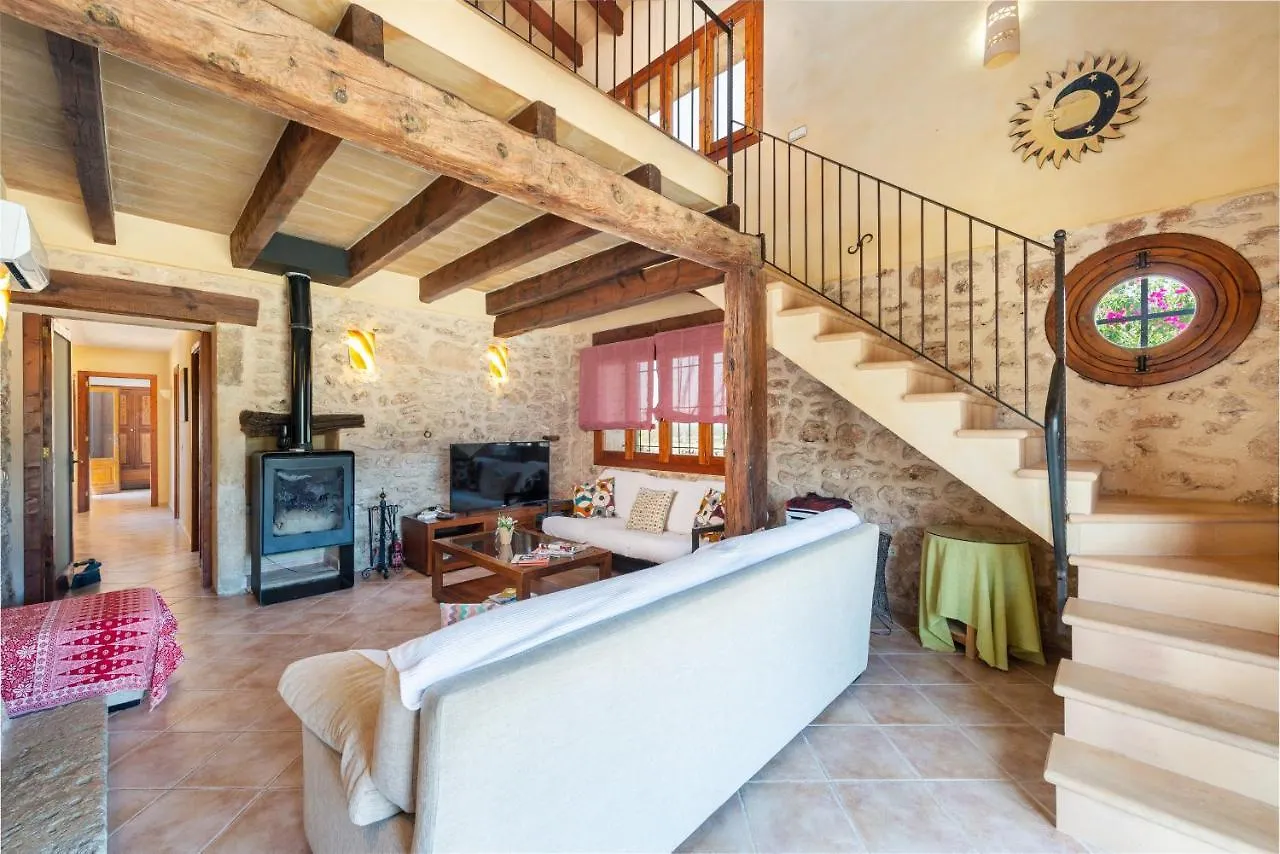 Villa Can Perello, Swimming Pool And Gardens 柳维