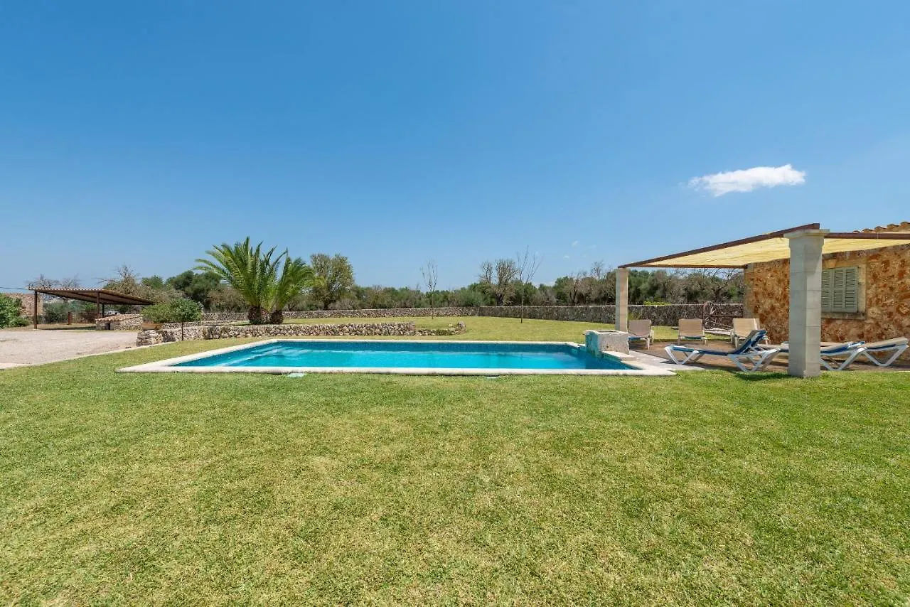 Villa Can Perello Llubí