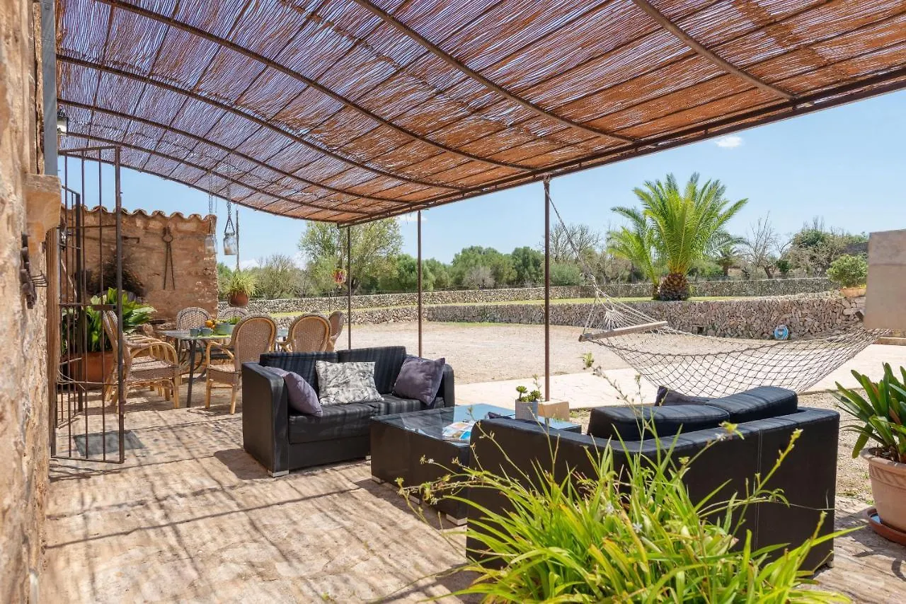 Villa Can Perello Llubí